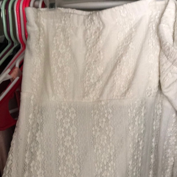 Lace maxi skirt - Picture 3 of 4